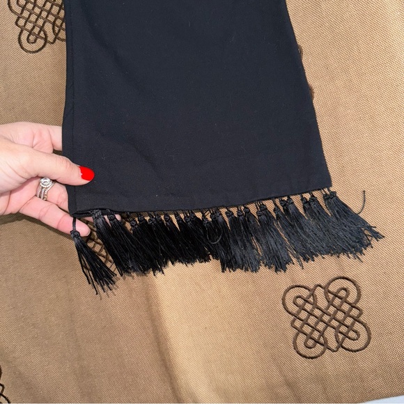 Anthropologie The Essential Tassel-Hem Cropped Flare Pant In Black Size 12 - Picture 10 of 16